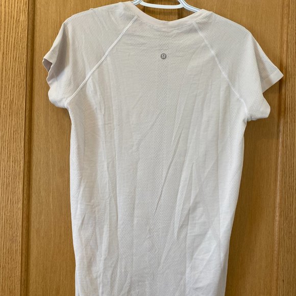 Lululemon White Swiftly Tech Shirt - Picture 4 of 5